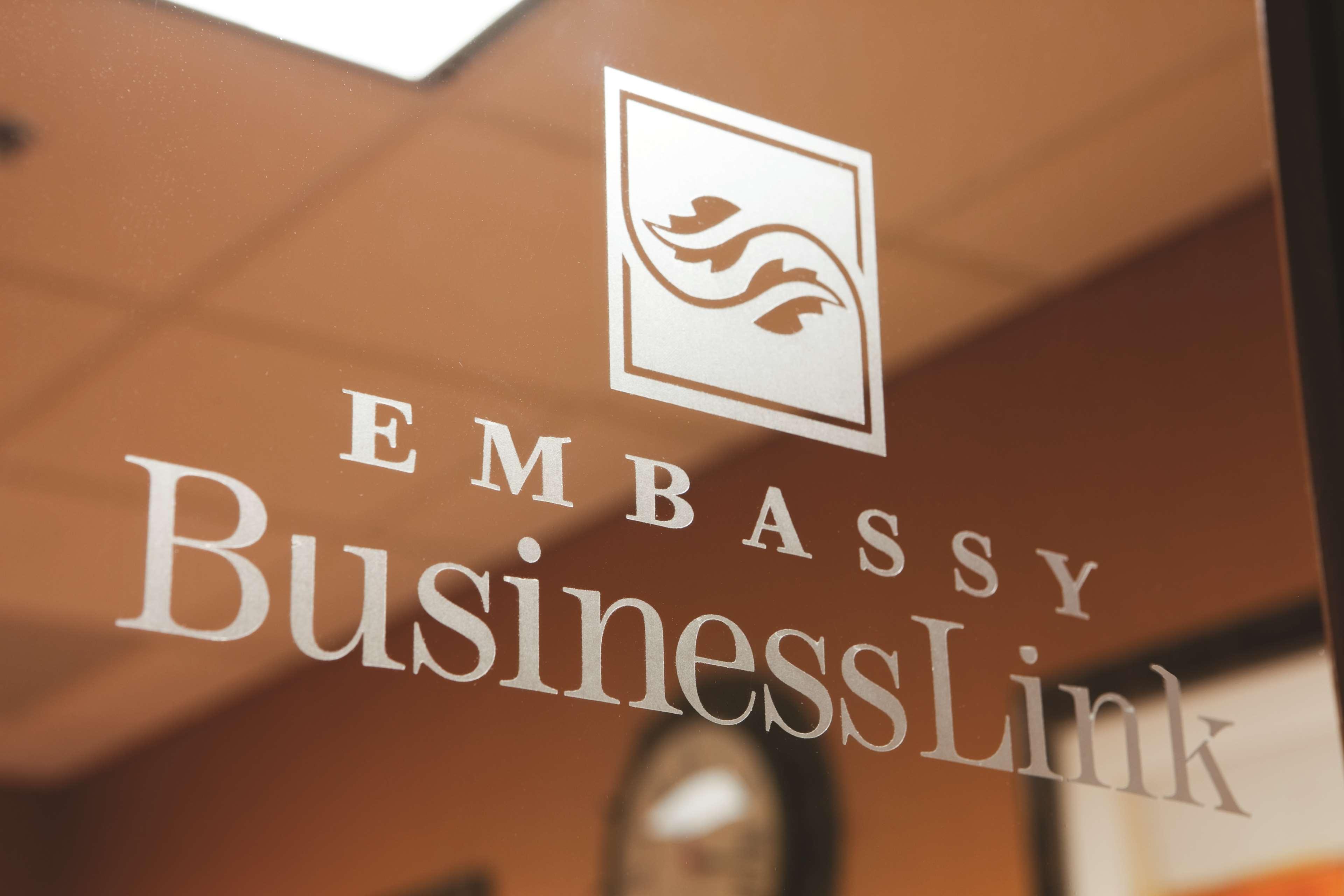 Embassy Suites East Peoria Hotel And Riverfront Conference Center Экстерьер фото