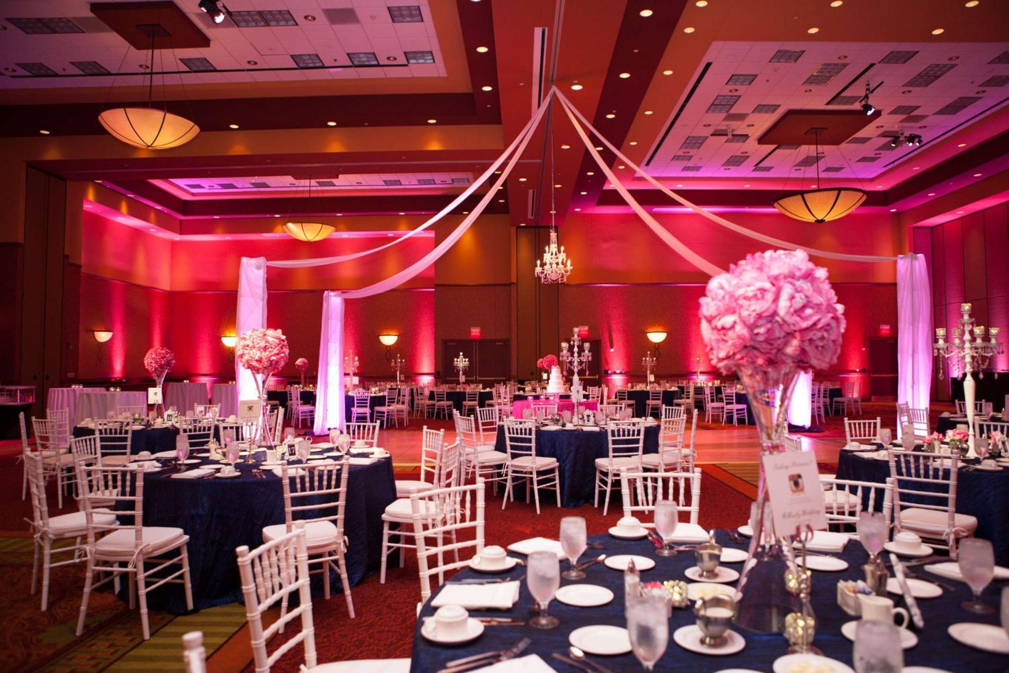 Embassy Suites East Peoria Hotel And Riverfront Conference Center Экстерьер фото