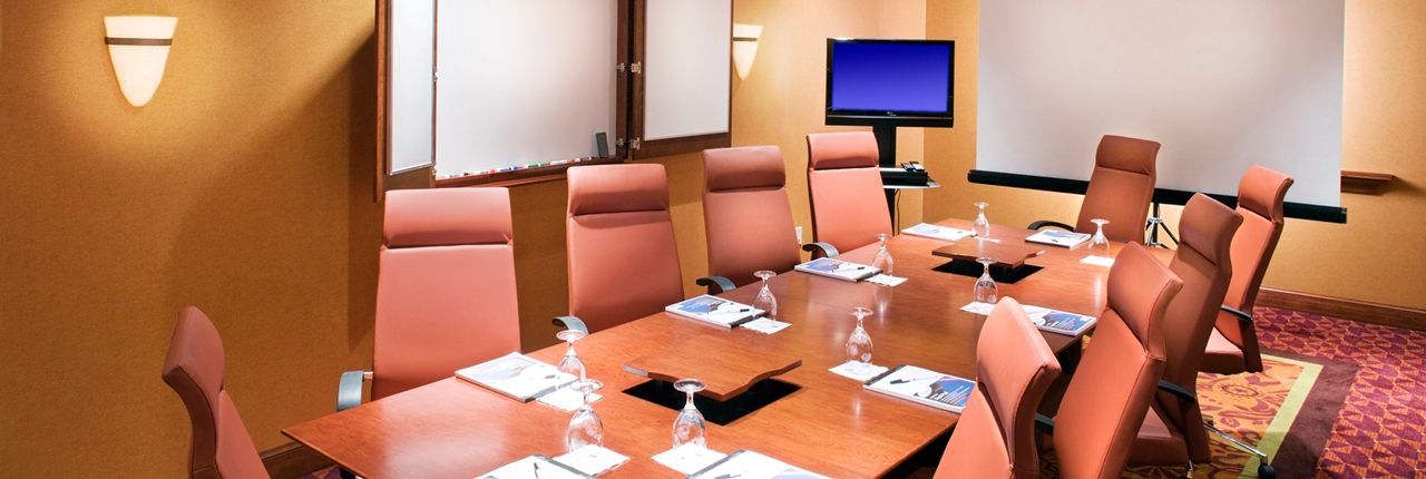 Embassy Suites East Peoria Hotel And Riverfront Conference Center Экстерьер фото